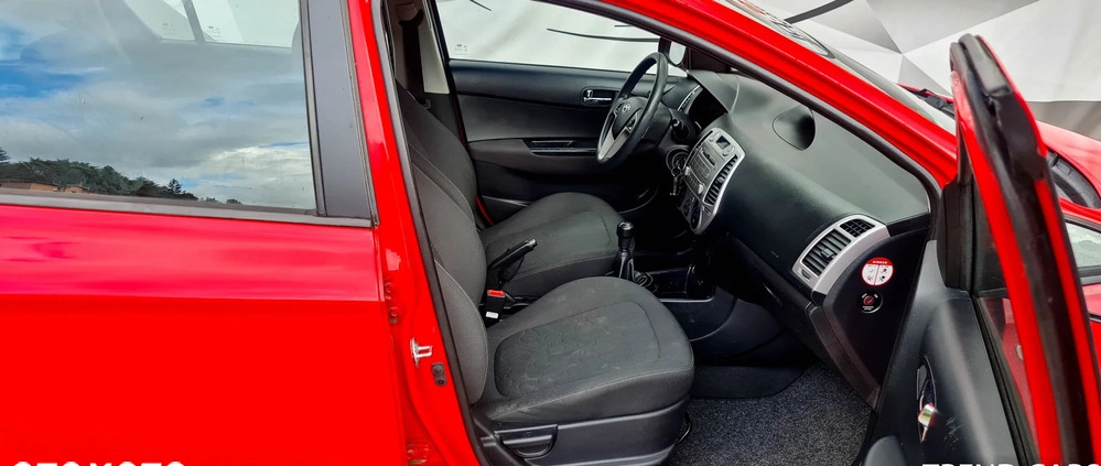 Hyundai i20 cena 19990 przebieg: 154000, rok produkcji 2012 z Wałbrzych małe 407